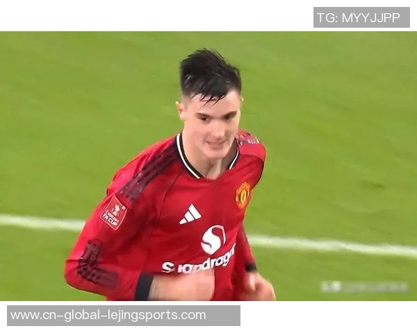 布伦特福德又入迷锋:1.91米锋霸11场进8球,之前三人卖出1.75亿 布伦特福德又入迷锋:1.91米锋霸11场进8球,之前三人卖出1.75亿